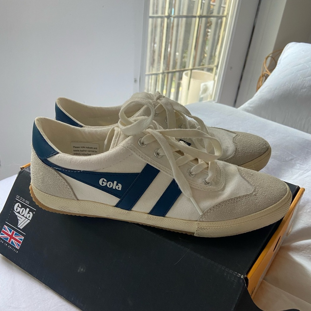 Gola Badminton Court sneakers